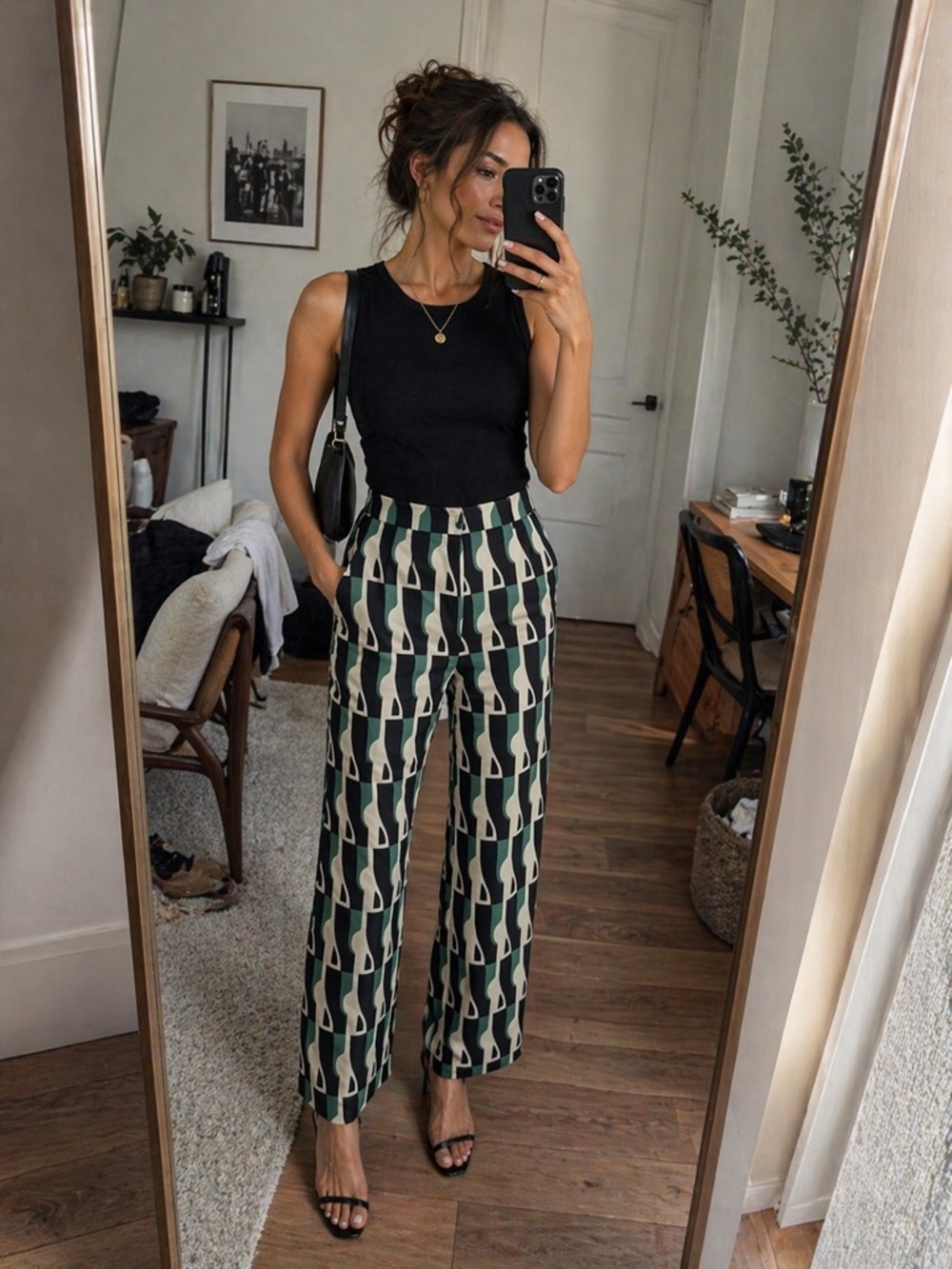 ZARA Printed Straight-Leg Pants – Size XS